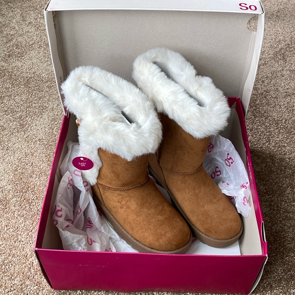 SO Girls Winter Boots,  faux shearling Chestnut brown,  Size 2, NEW IN B…